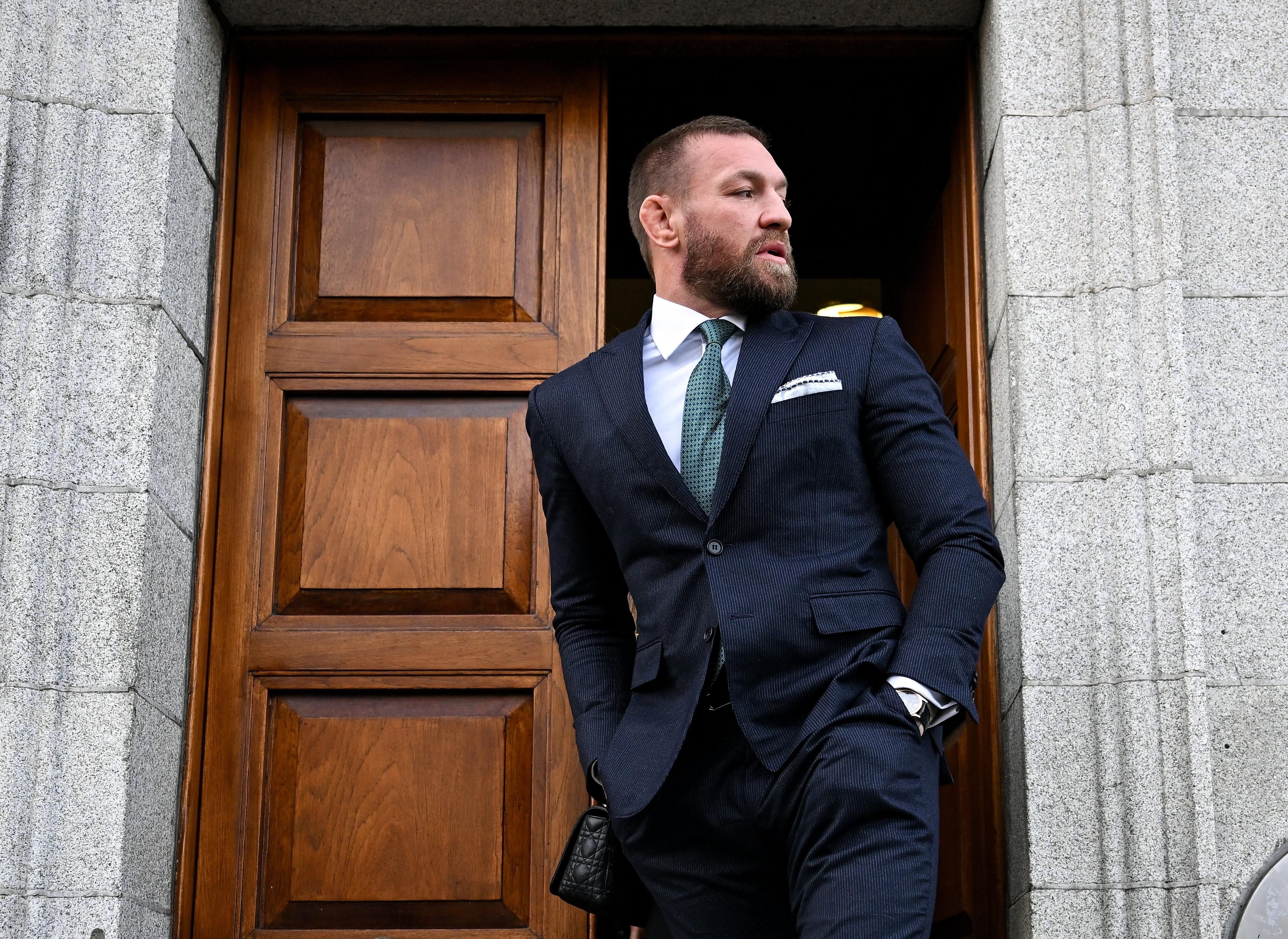 Конор МакГрегор возвращается в спорт - сколько заработает боец и кто соперник Конор МакГрегор возвращается в спорт - сколько заработает боец и кто соперник