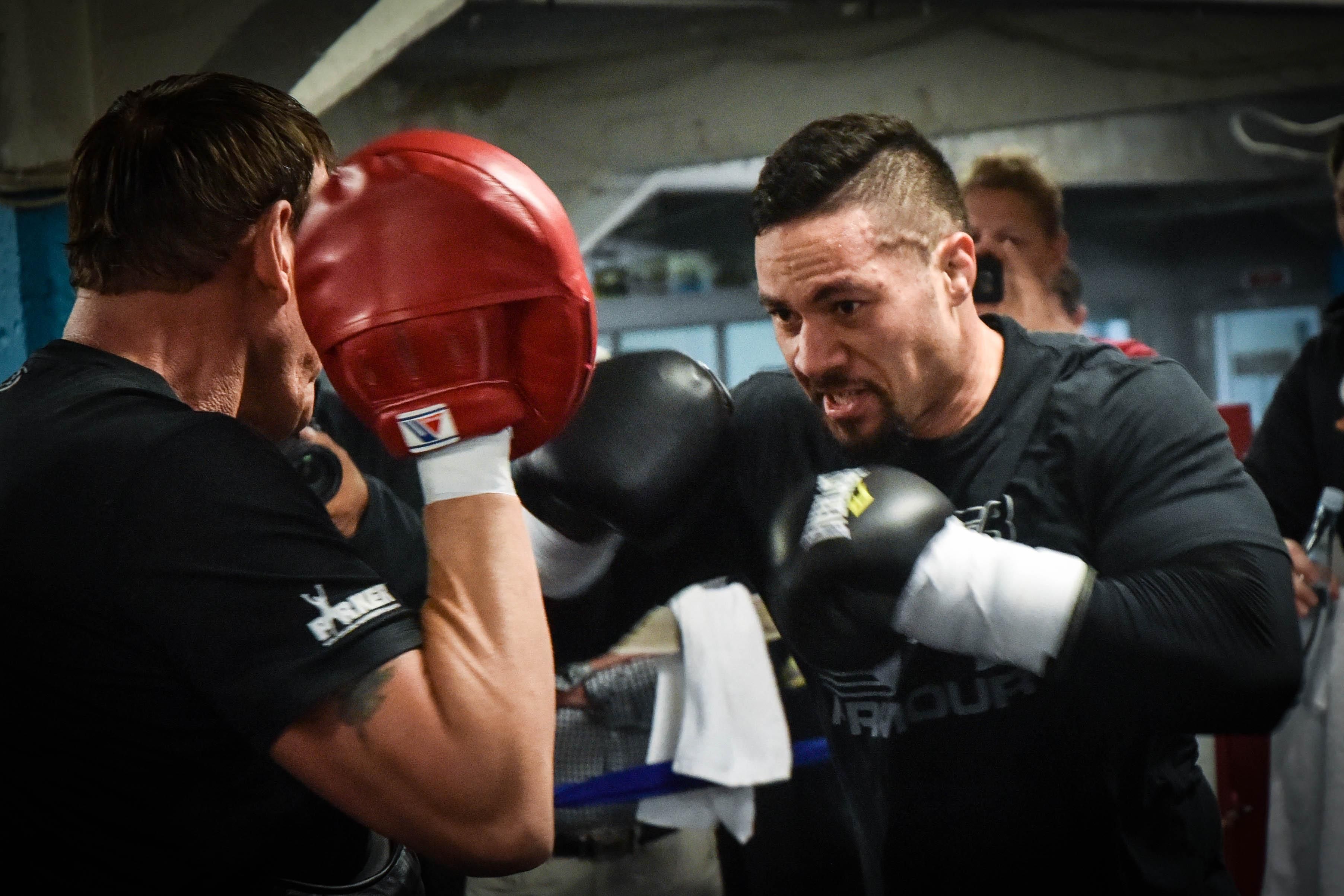 Браун висловився про бій Паркера з Баколе Браун висловився про бій Паркера з Баколе