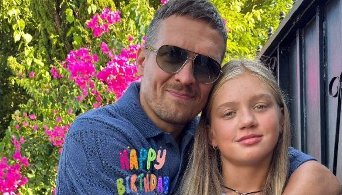 Олександр Усик потренувався зі старшою донькою Єлизаветою Олександр Усик потренувався зі старшою донькою Єлизаветою