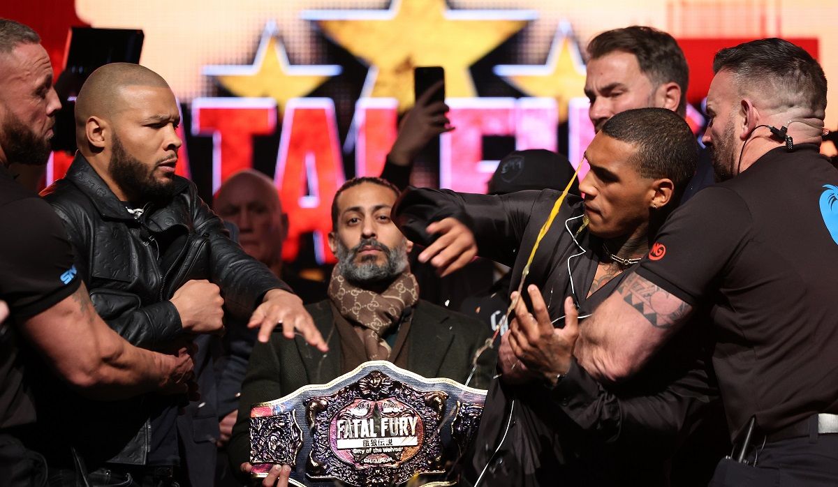 Юбенка-молодшого оштрафували за удар яйцями Бенна - сума штрафу Юбенка-молодшого оштрафували за удар яйцями Бенна - сума штрафу