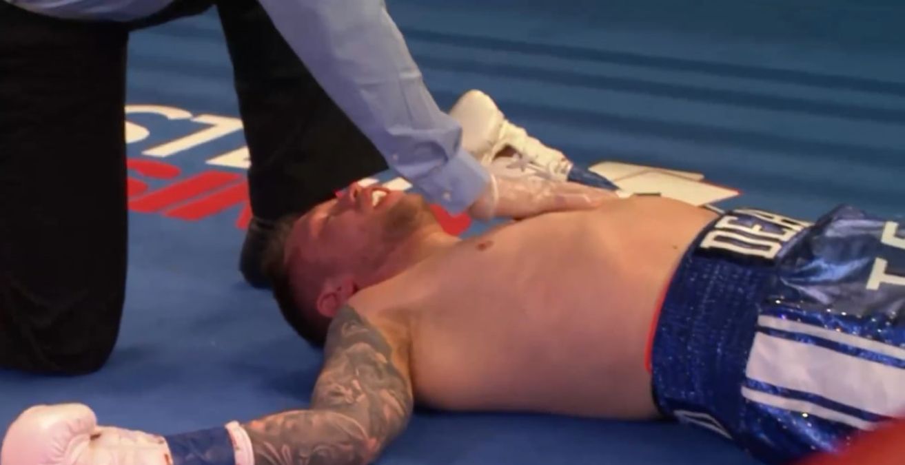 Уолш Сазерленд - ирландец досрочно победил шотландского боксера - видео нокаута Уолш Сазерленд - ирландец досрочно победил шотландского боксера - видео нокаута