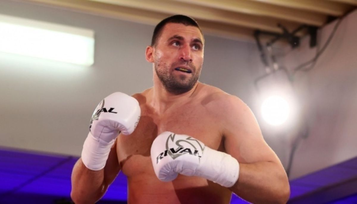 Віктор Вихрист - як український боксер готується до бою проти Райдела Букера Віктор Вихрист - як український боксер готується до бою проти Райдела Букера