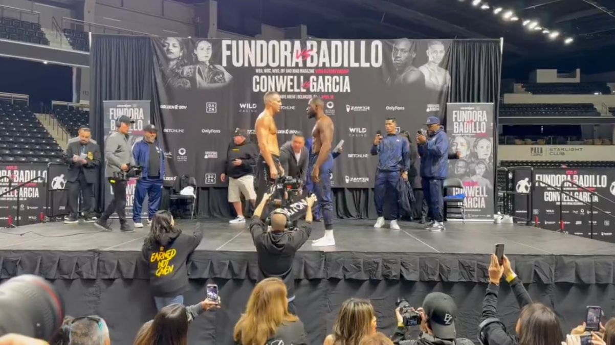 Александр Гвоздик и Энтони Холлауэй провели церемонию взвешивания - видео Александр Гвоздик и Энтони Холлауэй провели церемонию взвешивания - видео