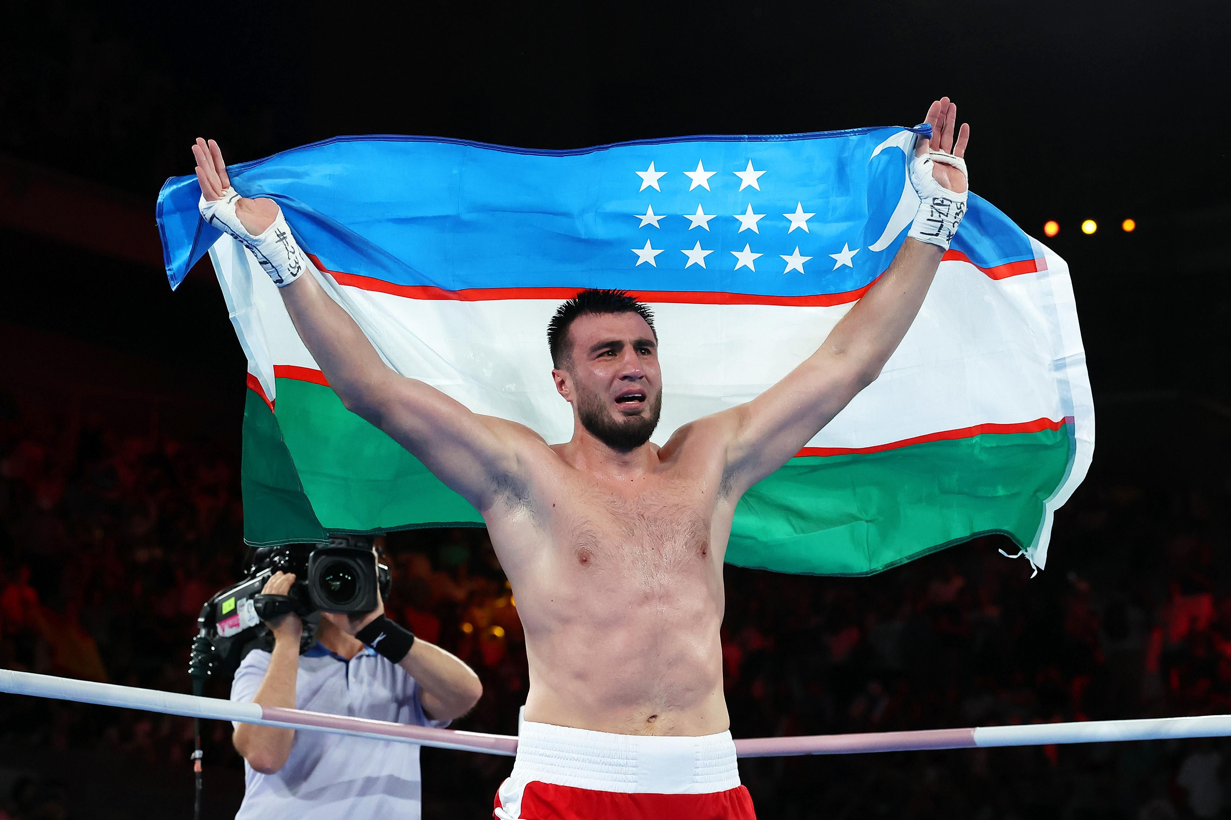 Олександр Усик - Баходір Джалолов кинув виклик українському чемпіону Олександр Усик - Баходір Джалолов кинув виклик українському чемпіону