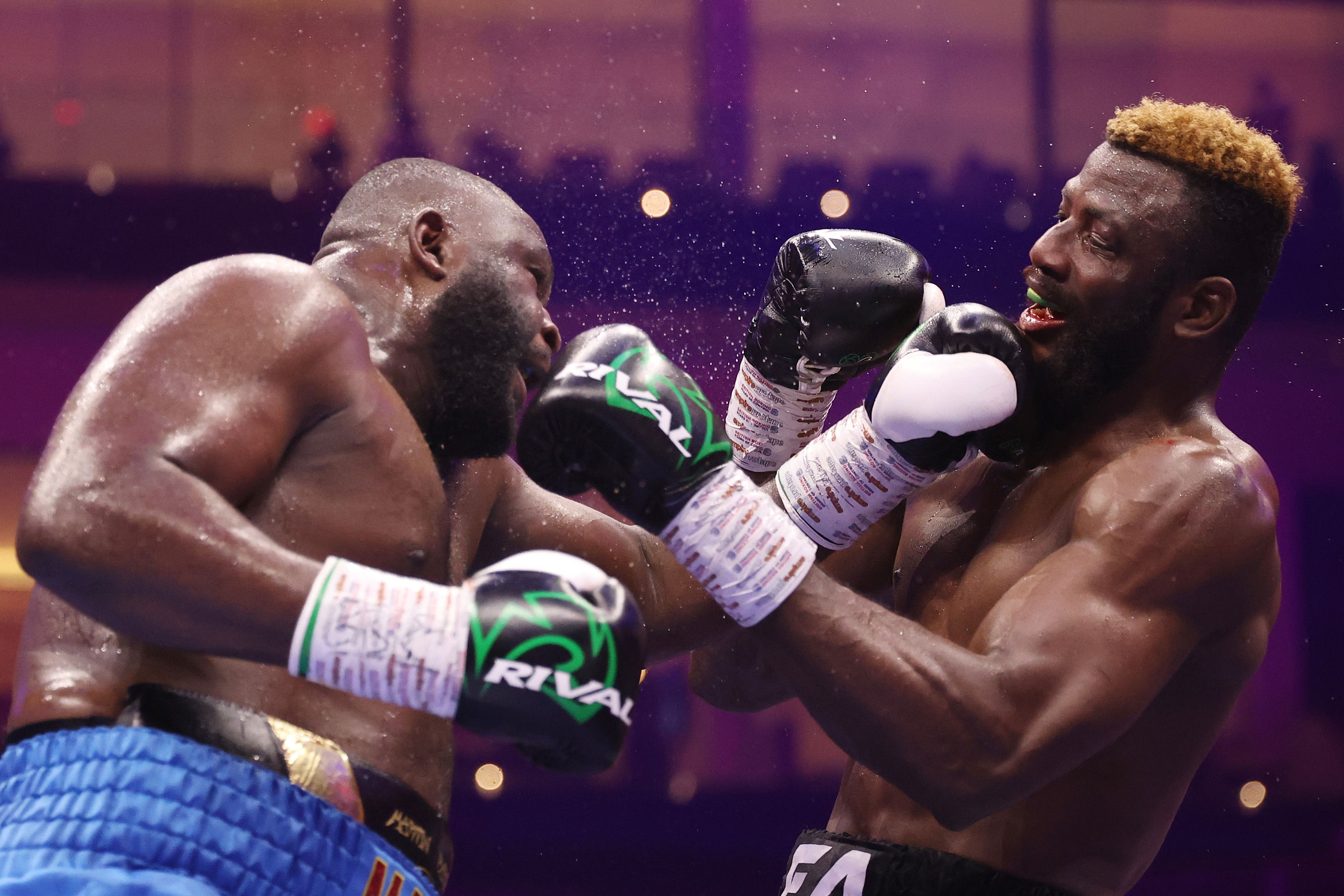 Баколе Аджагба - результат боя, кто победил - смотреть онлайн видео бокса Баколе Аджагба - результат боя, кто победил - смотреть онлайн видео бокса