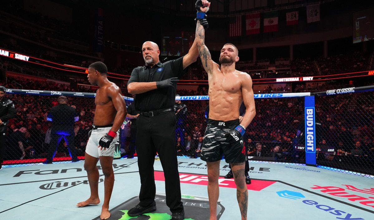 Сідей Смозерман - результат бою, хто переміг - дивитись онлайн відео UFC Сідей Смозерман - результат бою, хто переміг - дивитись онлайн відео UFC