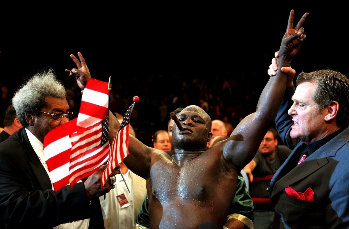 Джеймс Тони - что известно о возвращении легендарного боксера на ринг Джеймс Тони - что известно о возвращении легендарного боксера на ринг