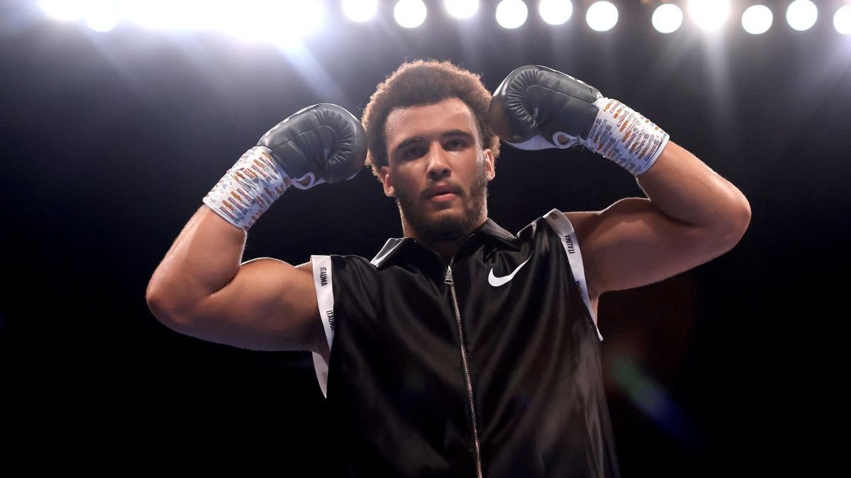 Сможет ли Мозес Итаума победить Александра Усика по версии Фрэнка Уоррена Сможет ли Мозес Итаума победить Александра Усика по версии Фрэнка Уоррена