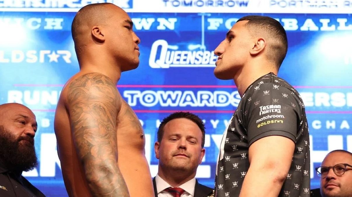 Фабио Уордли и Джастис Хуни провели церемонию взвешивания, видео смотрите онлайн Фабио Уордли и Джастис Хуни провели церемонию взвешивания, видео смотрите онлайн