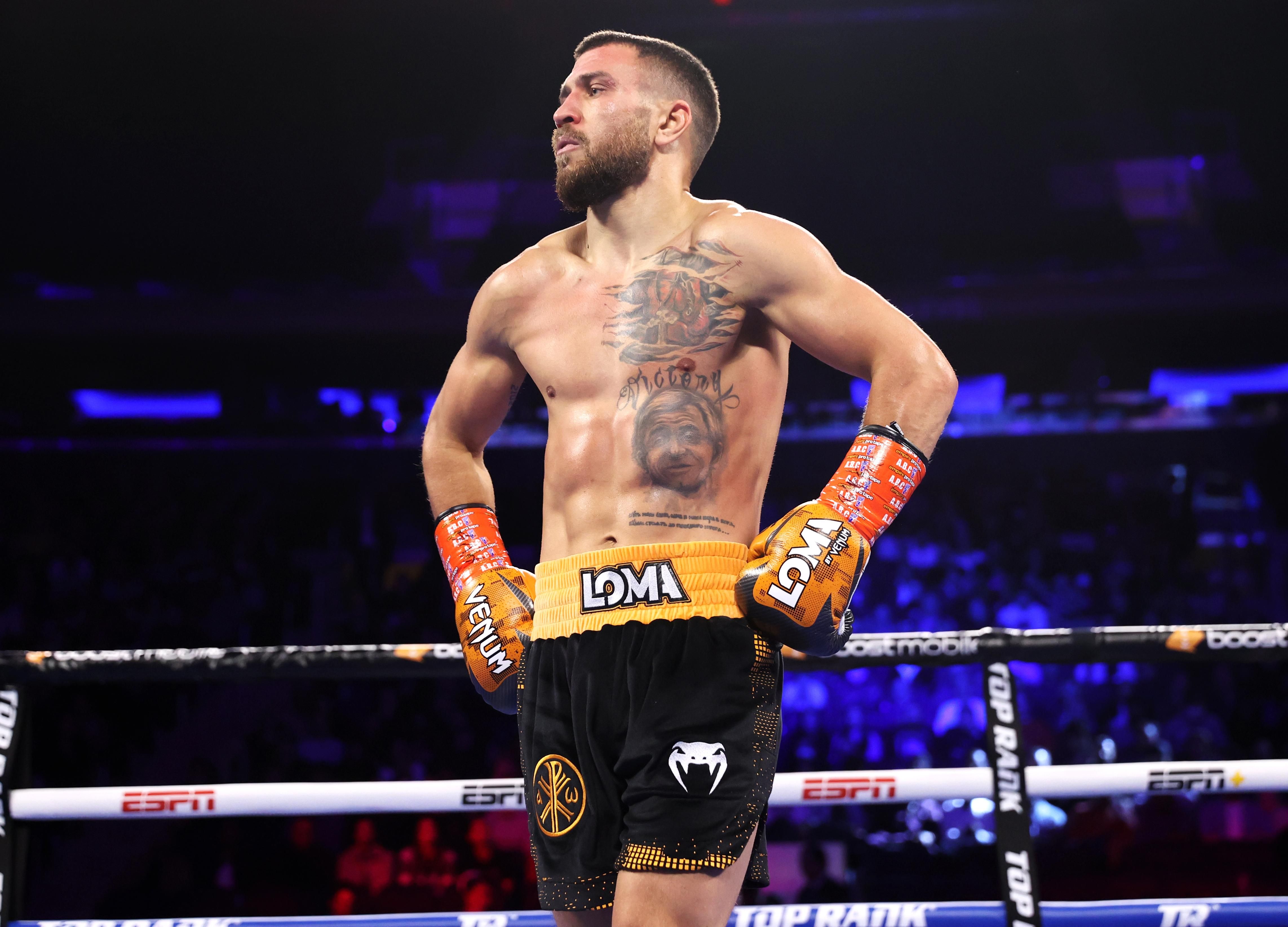 Василий Ломаченко завершил карьеру - у экс-боксера отобрали пояс IBF Василий Ломаченко завершил карьеру - у экс-боксера отобрали пояс IBF