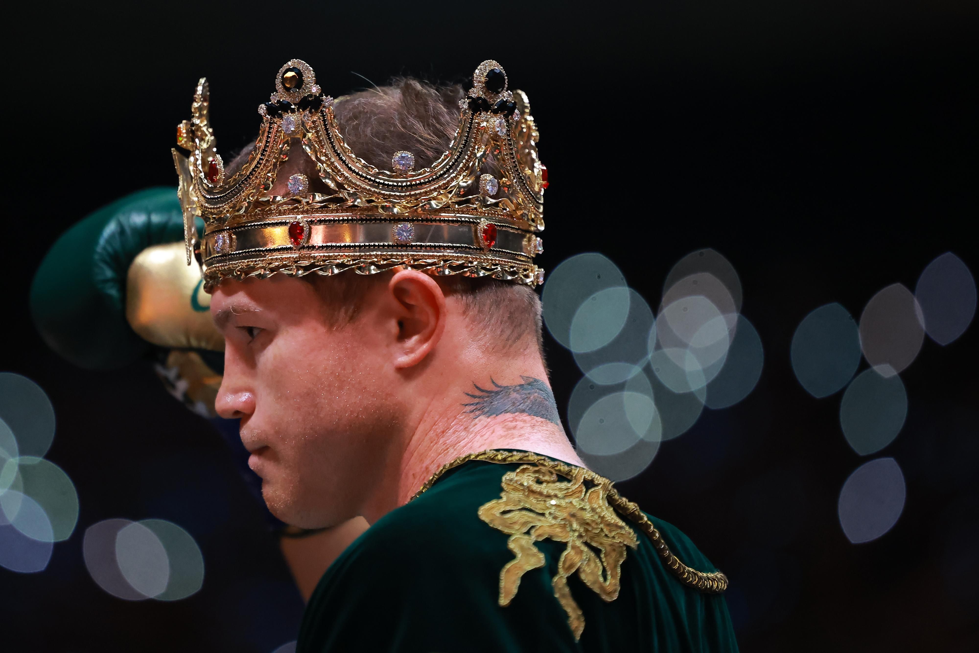 Сауль Альварес поділився думками про бій з Теренсом Кроуфордом - Fight News 24