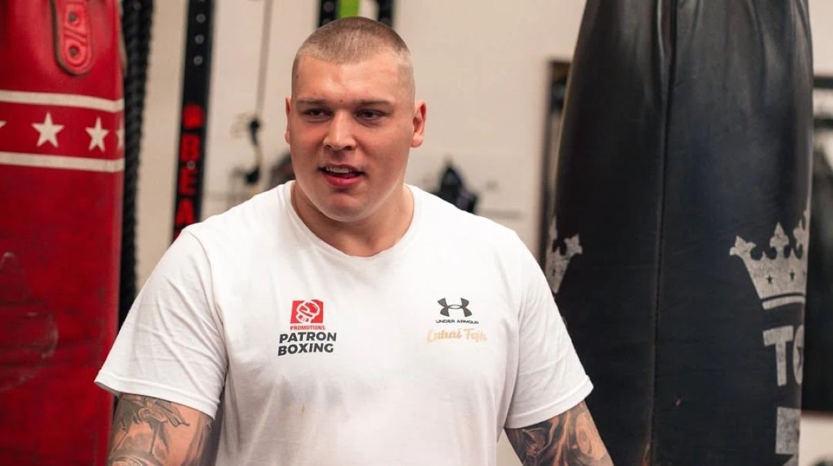 Лукаш Файк попал в тюрьму - боксер избил человека в пабе Лукаш Файк попал в тюрьму - боксер избил человека в пабе