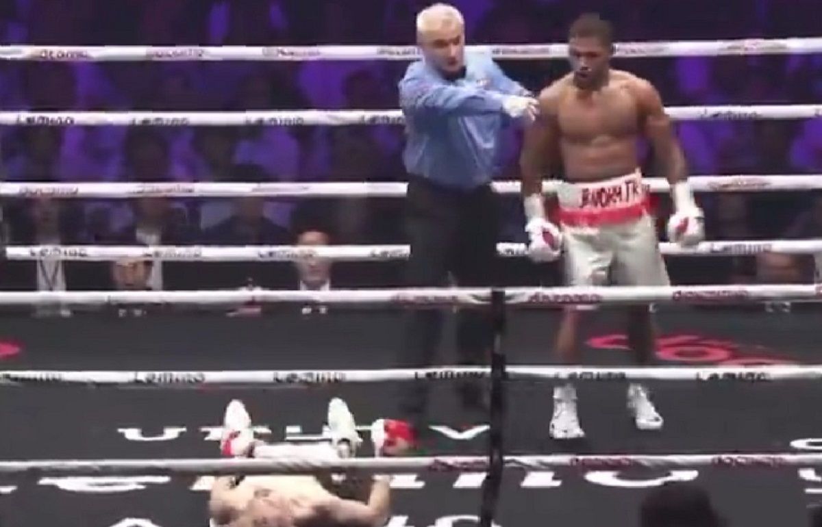 Норман – Сасаки - результат боя Норман – Сасаки - результат боя