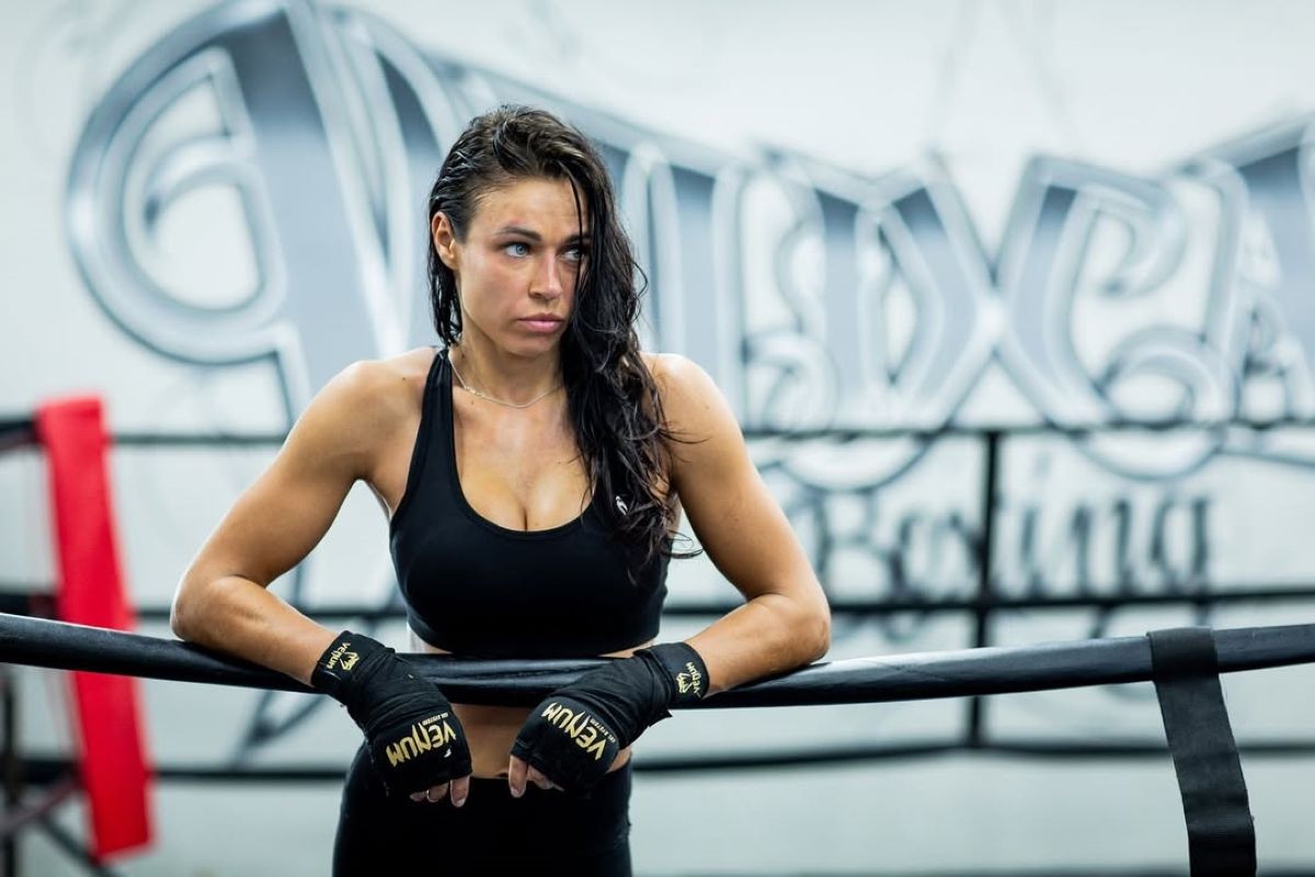 Елена Овчинникова поделилась фото с отдыха - бойчиха показала идеальное тело Елена Овчинникова поделилась фото с отдыха - бойчиха показала идеальное тело