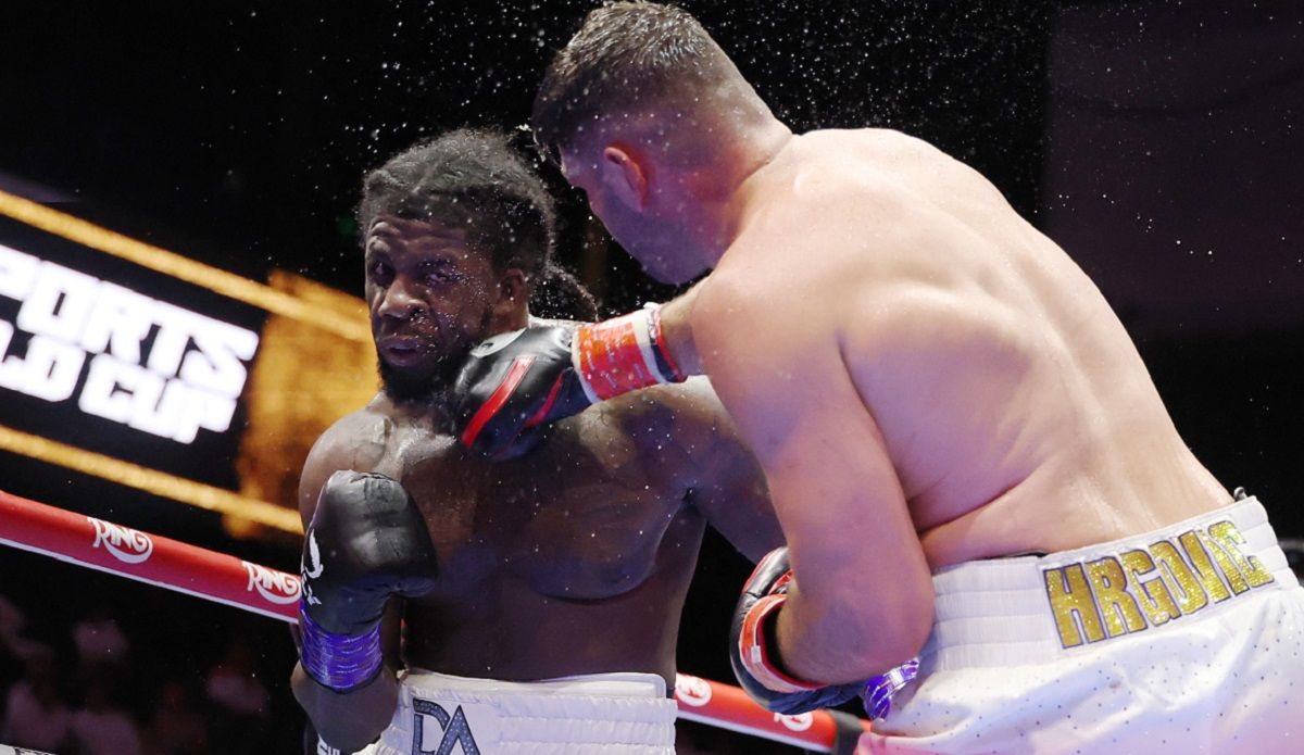 Бой Хргович Аделее - кто победил в бою, результат, видео 16 августа 2025 Бой Хргович Аделее - кто победил в бою, результат, видео 16 августа 2025