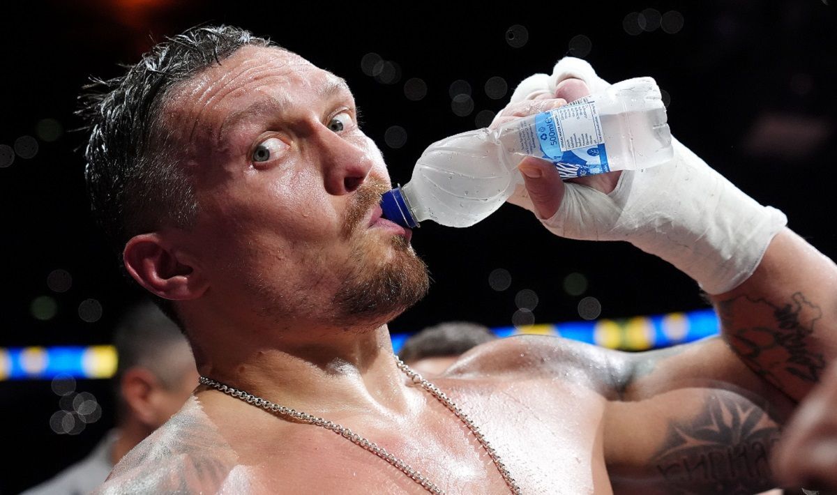 Олександр Усик наступний бій - з ким битиметься боксер на думку Постола Олександр Усик наступний бій - з ким битиметься боксер на думку Постола