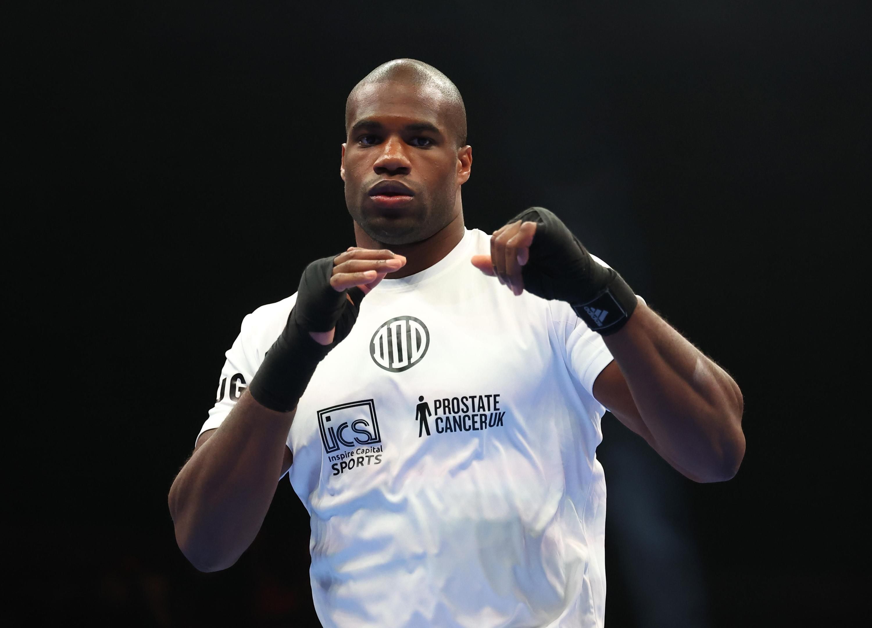 Бій Дюбуа – Санчес виставили на промоутерські торги - що сталось Бій Дюбуа – Санчес виставили на промоутерські торги - що сталось