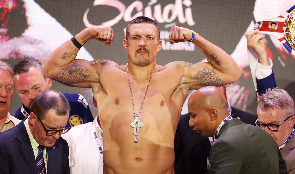 Олександр Усик розповів, скільки боїв проведе до кінця кар'єри Олександр Усик розповів, скільки боїв проведе до кінця кар'єри