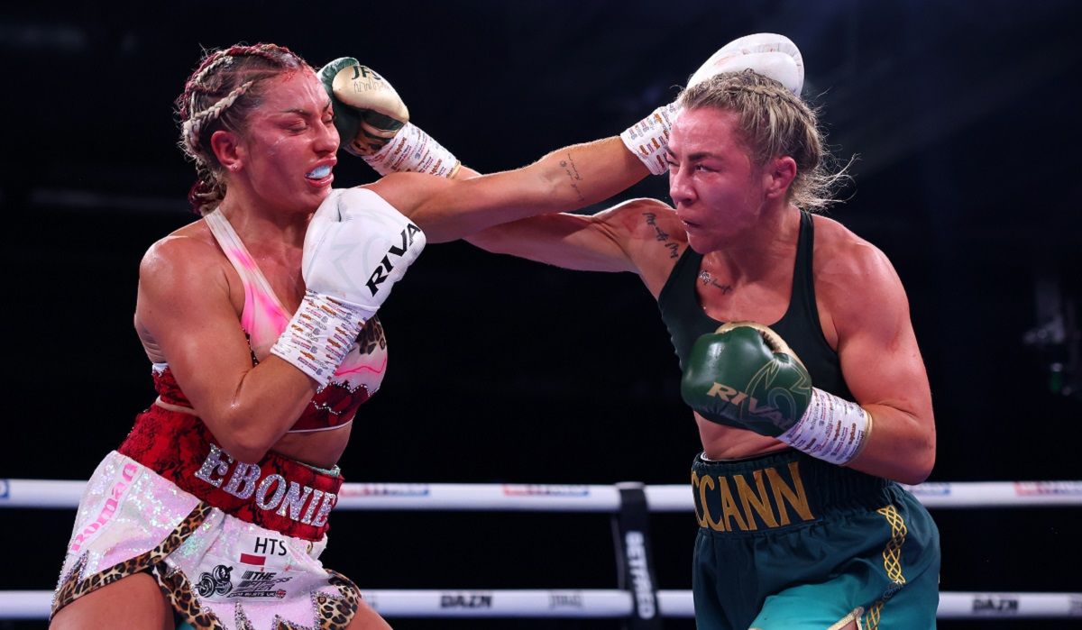 Маккенні Коттон - результат бою, хто переміг у Бірмінгемі