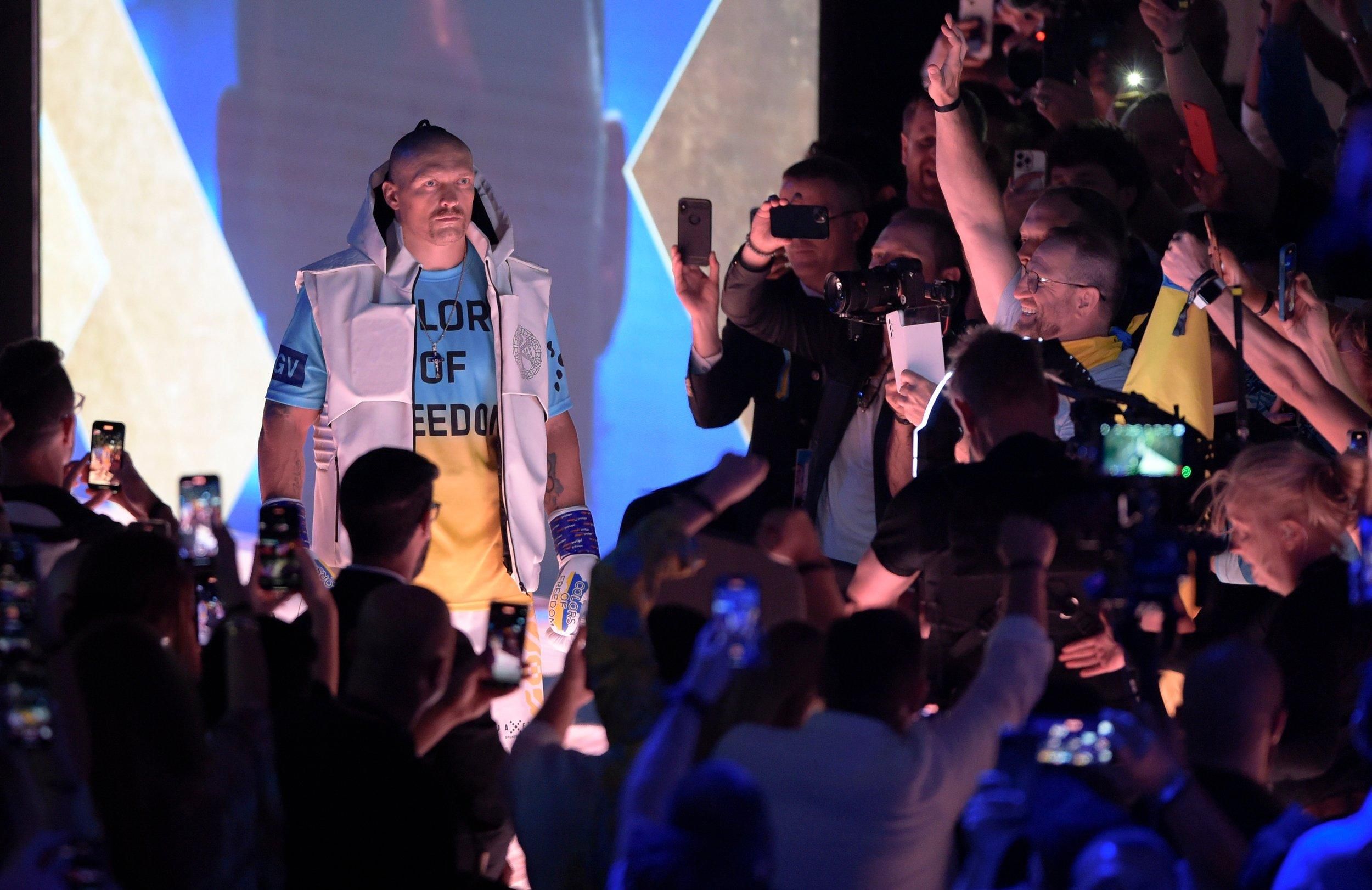 Олександр Усик може побитись із переможцем бою Кабаєл – Книба Олександр Усик може побитись із переможцем бою Кабаєл – Книба