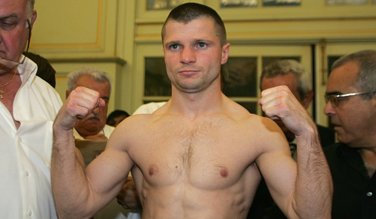 Український боксер, що став першим чемпіоном світу після братів Кличків - що відомо