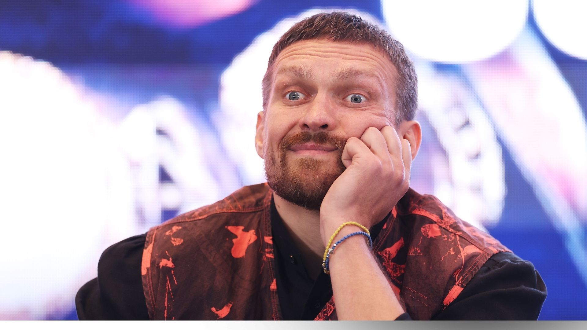 Усик, наступний бій - за що критикують боксера, чи віддасть титули