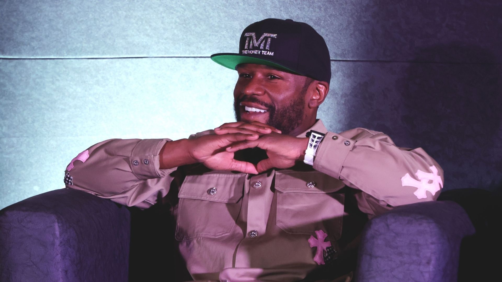 Флойд Мейвезер - боксер оголосив про відновлення кар'єри