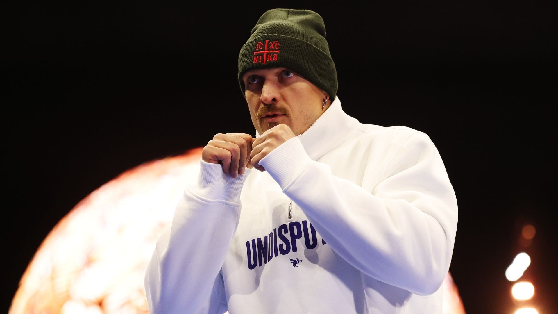 Усик - Кабайел, суд - промоутер готов судиться с WBC Усик - Кабайел, суд - промоутер готов судиться с WBC