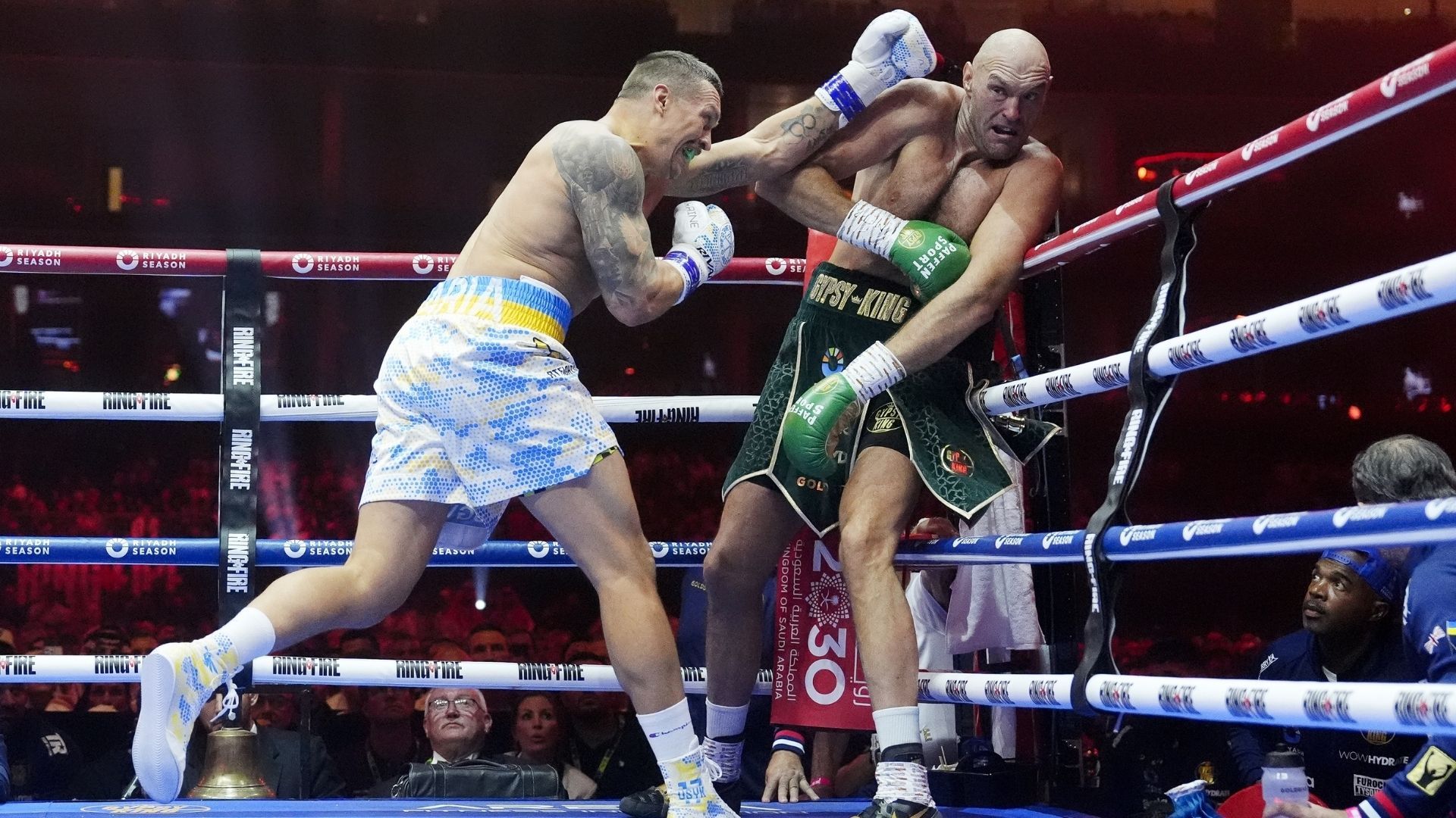 Усик - Чісора - Девід Хей зробив заяву про реванш боксерів