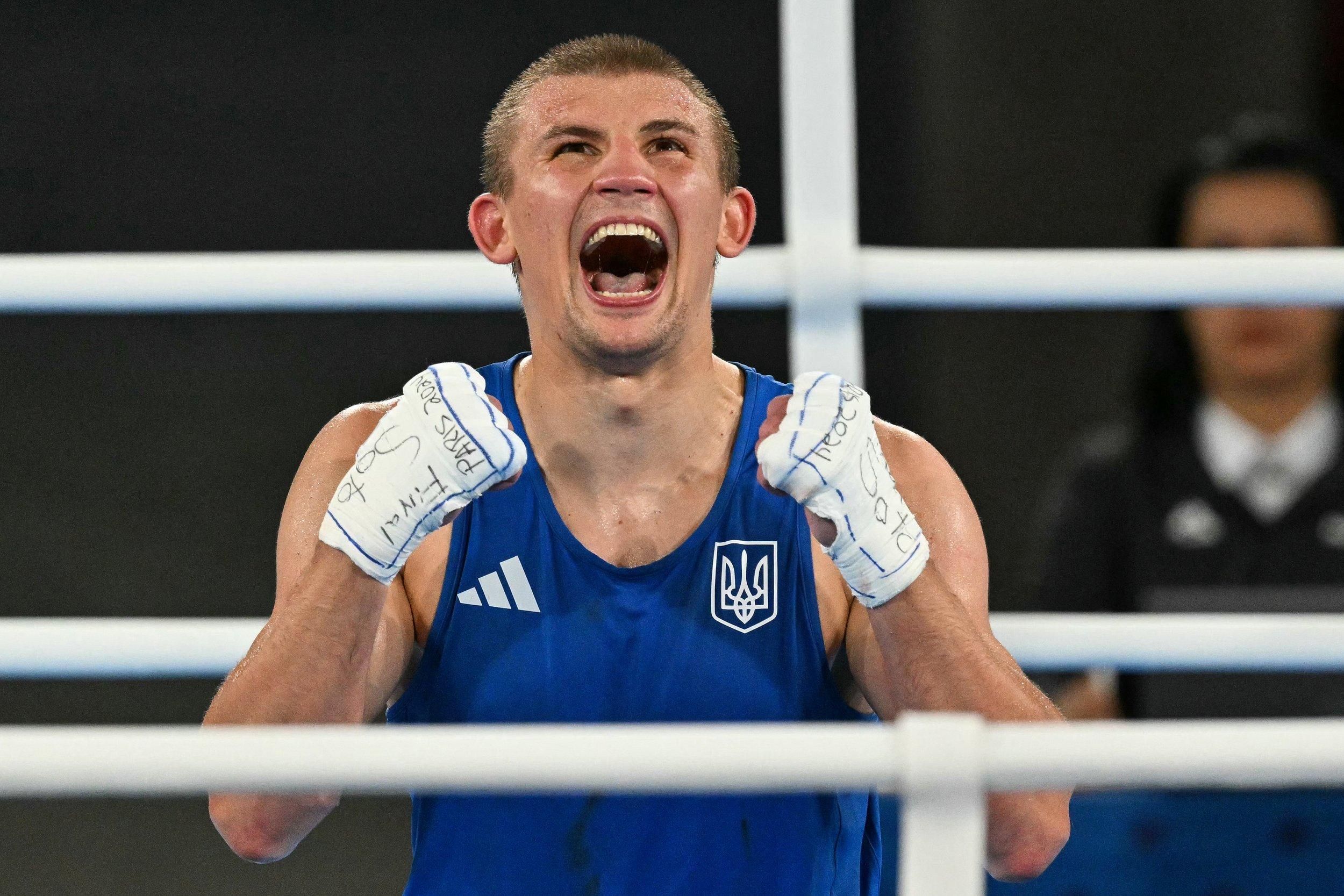 Олександр Хижняк - боксер збірної України переміг Емре Парлака