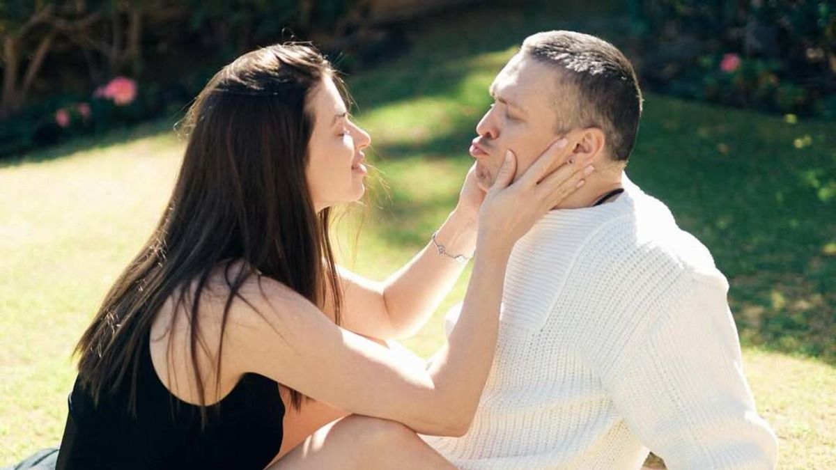 Олександр Усик із дружиною